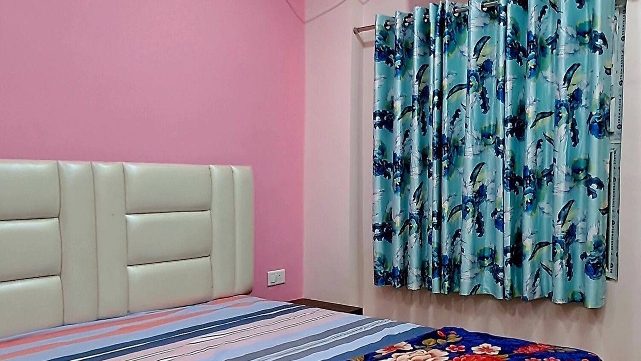 Photo of Bedroom in Mahmoorganj
