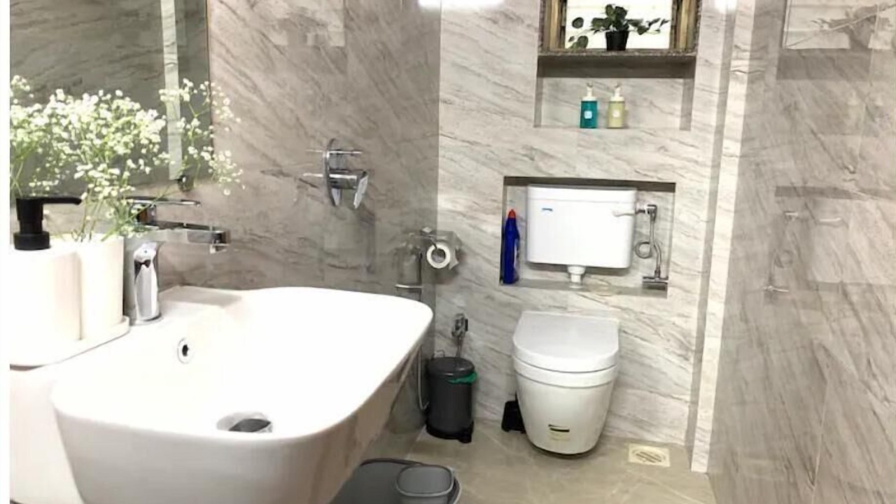 Photo of Bathroom in Bandra West