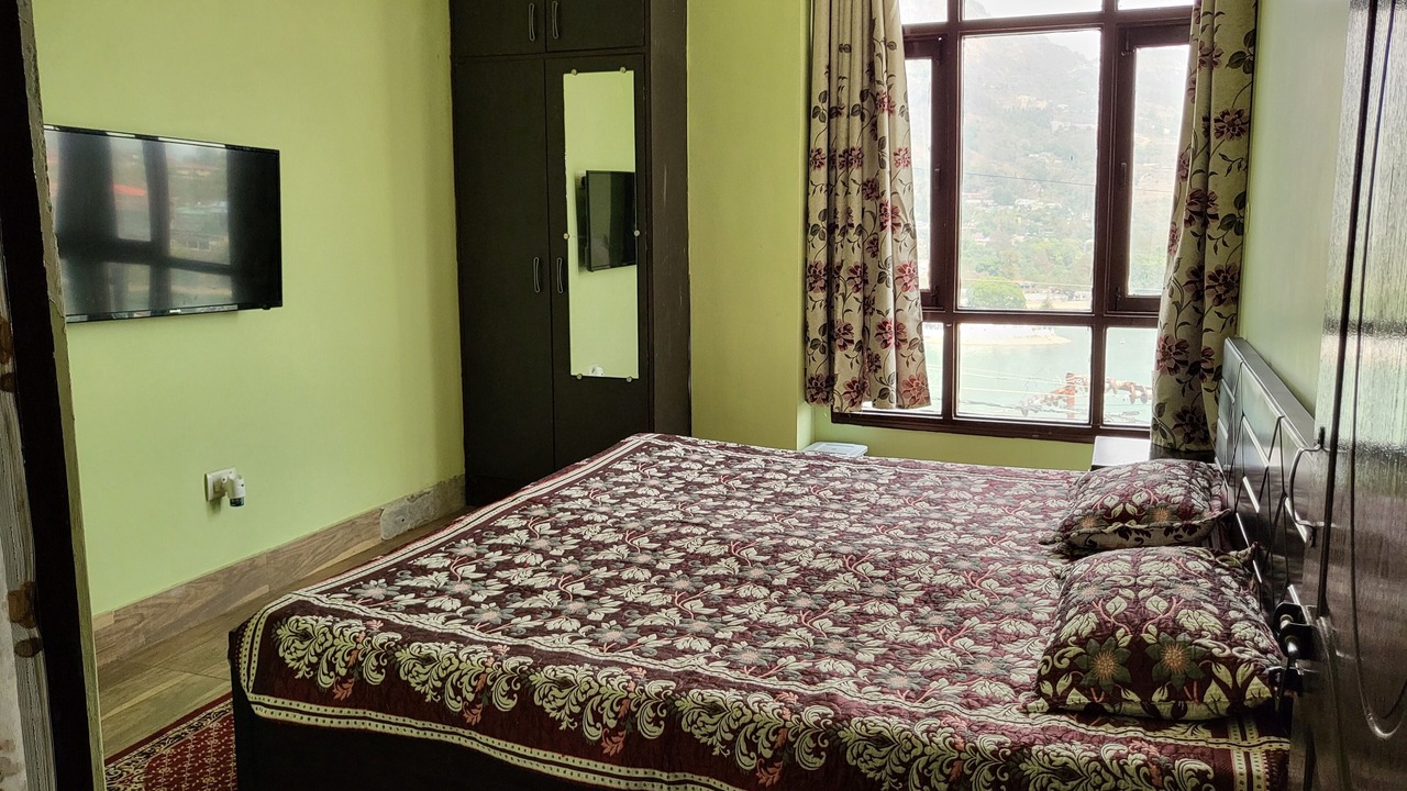 Photo of Bedroom in Bhimtal