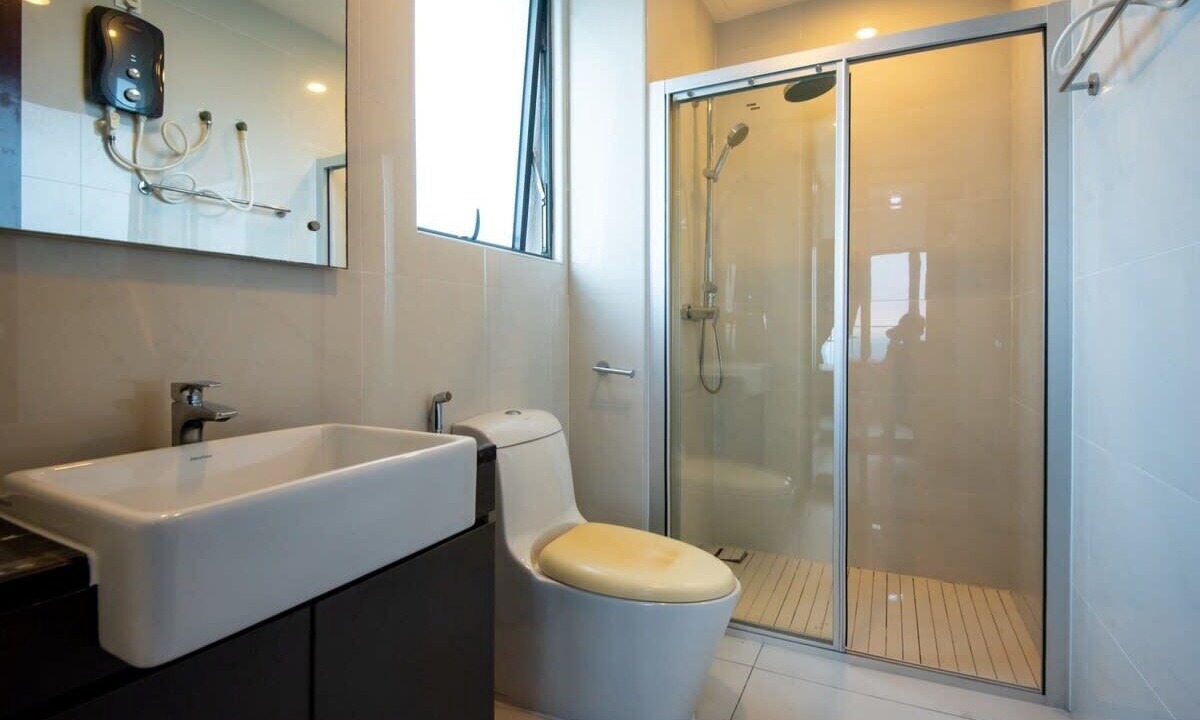 Photo of Bathroom in Central District