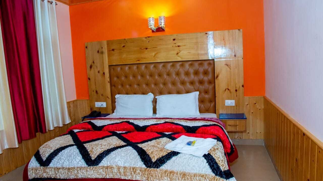 Photo of Bedroom in Simsa Village