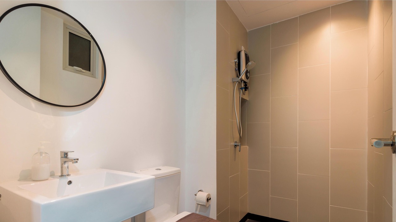 Photo of Bathroom in Maluri