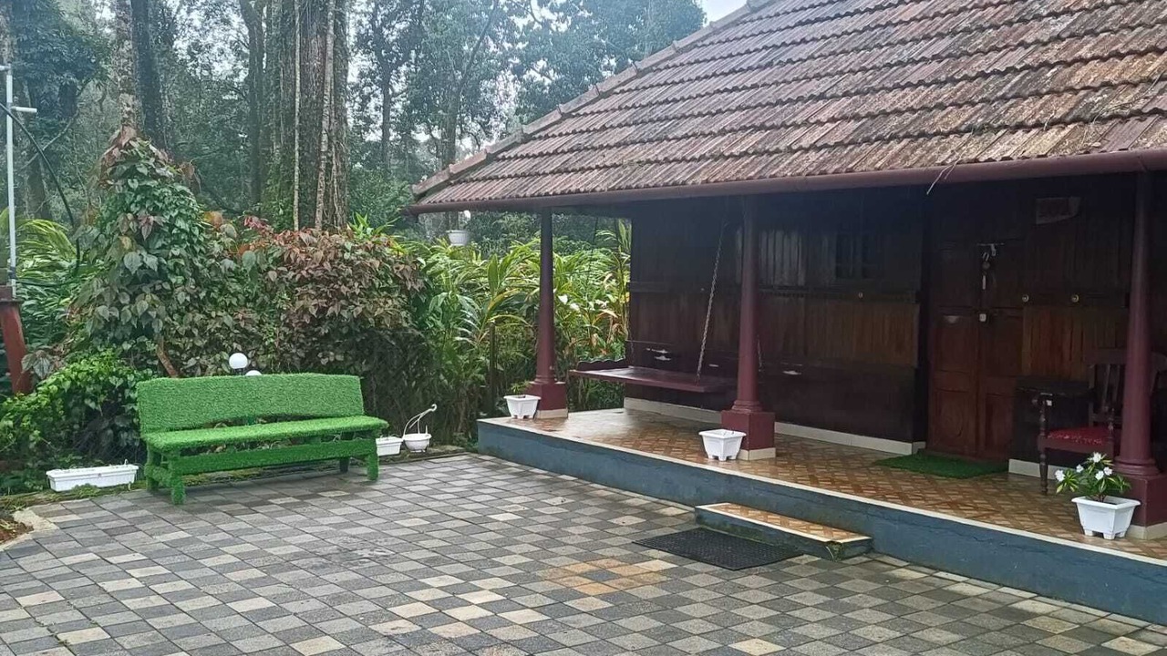 Photo of Outdoor in Adimaly