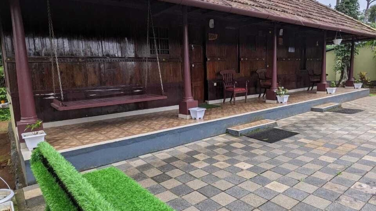 Photo of Outdoor in Adimaly