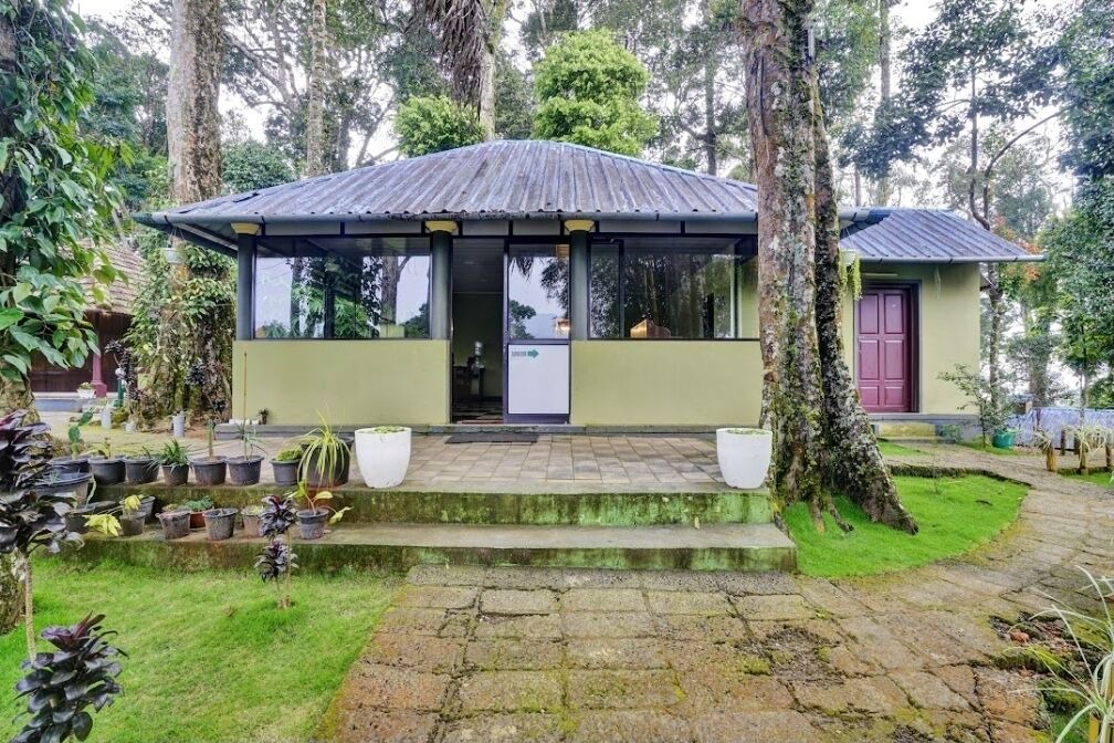 Photo of Others in Adimaly