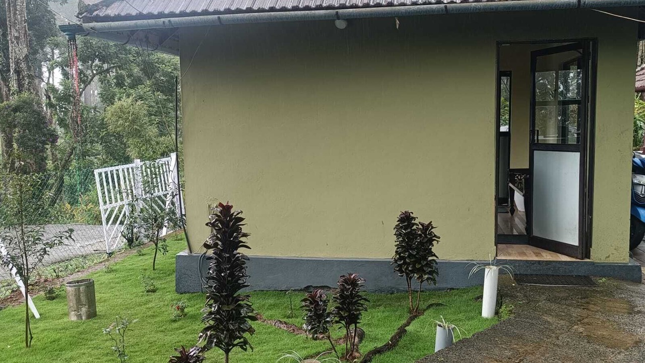 Photo of Others in Adimaly