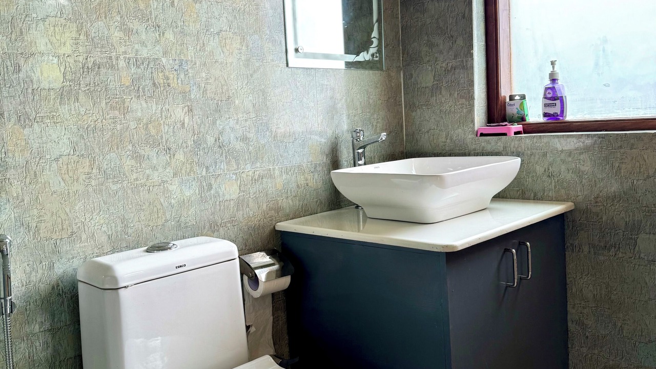 Photo of Bathroom in Kaul