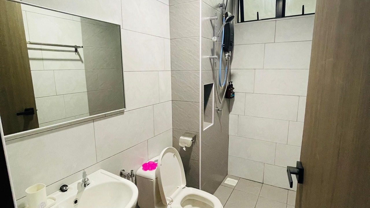 Photo of Bathroom in Bandar Penawar