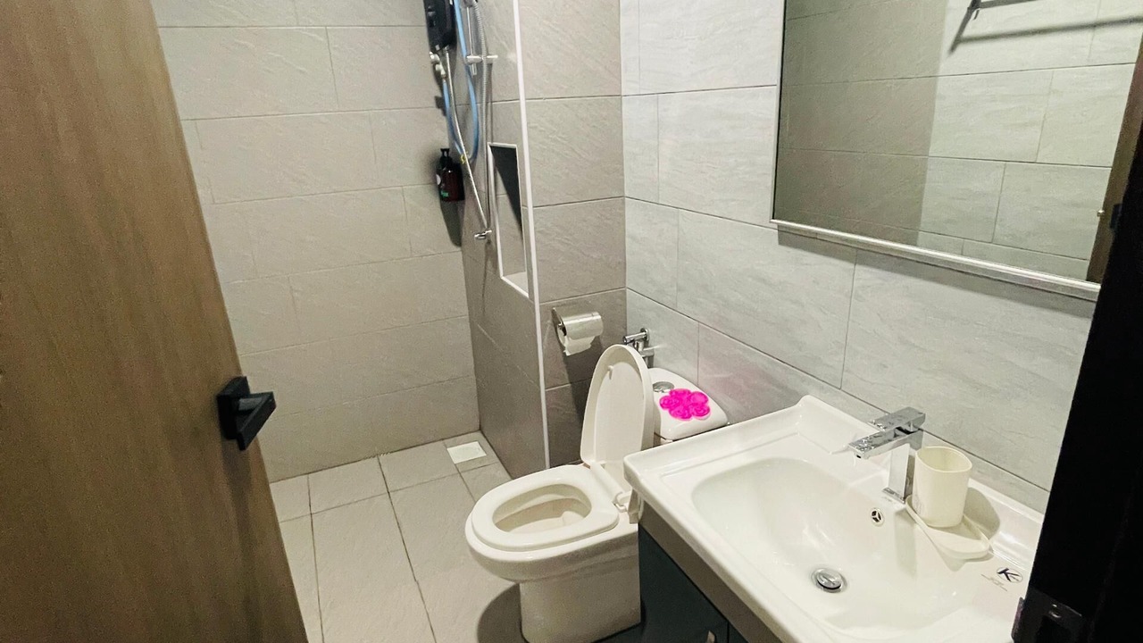 Photo of Bathroom in Bandar Penawar