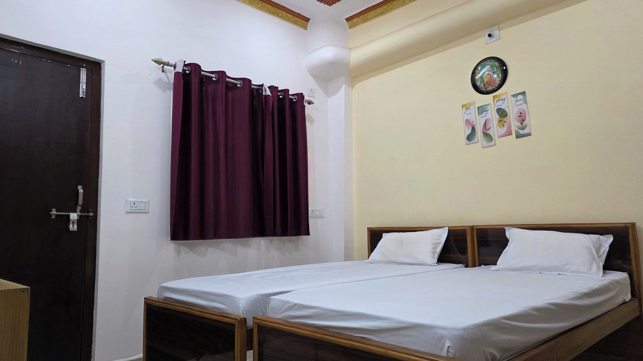 Photo of Bedroom in Bodh Gaya