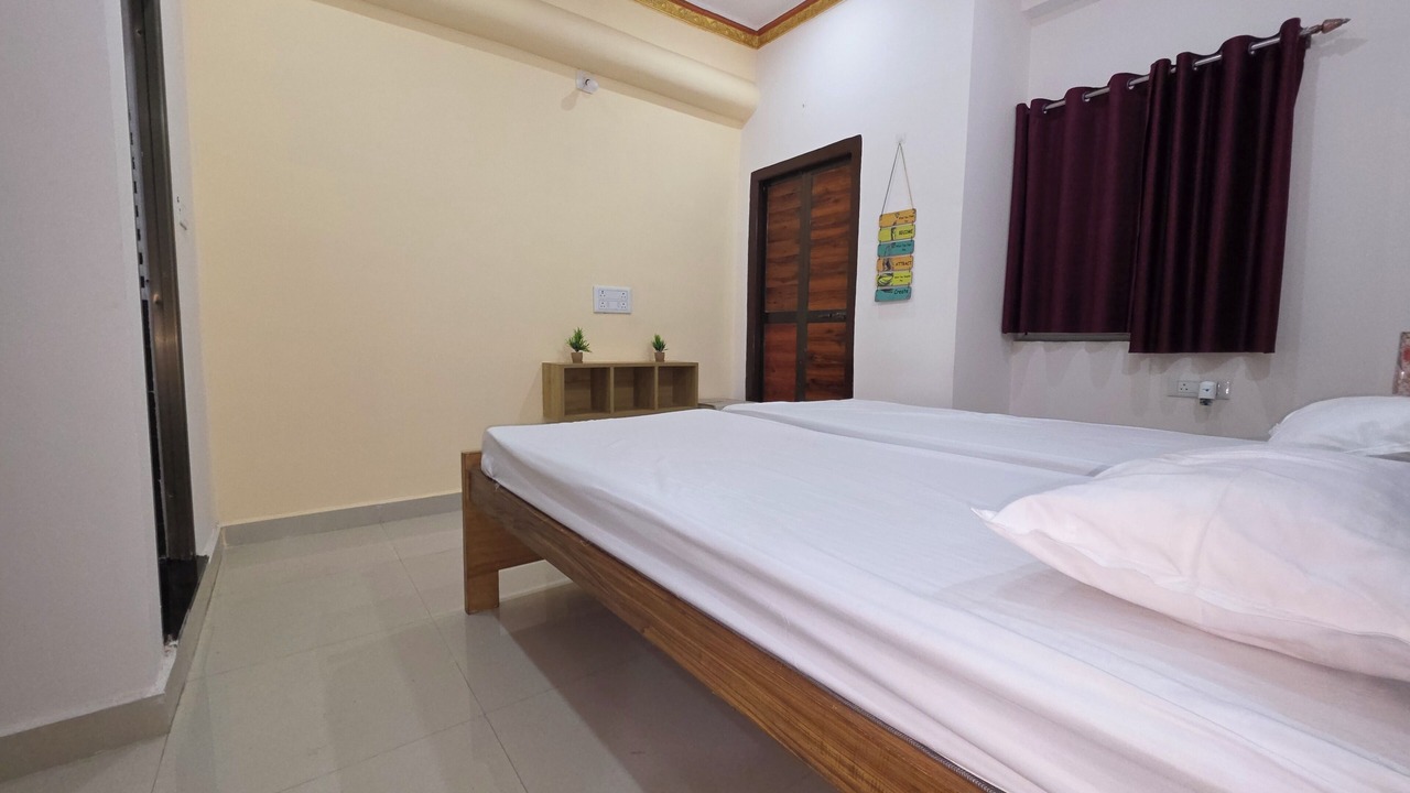 Photo of Bedroom in Bodh Gaya