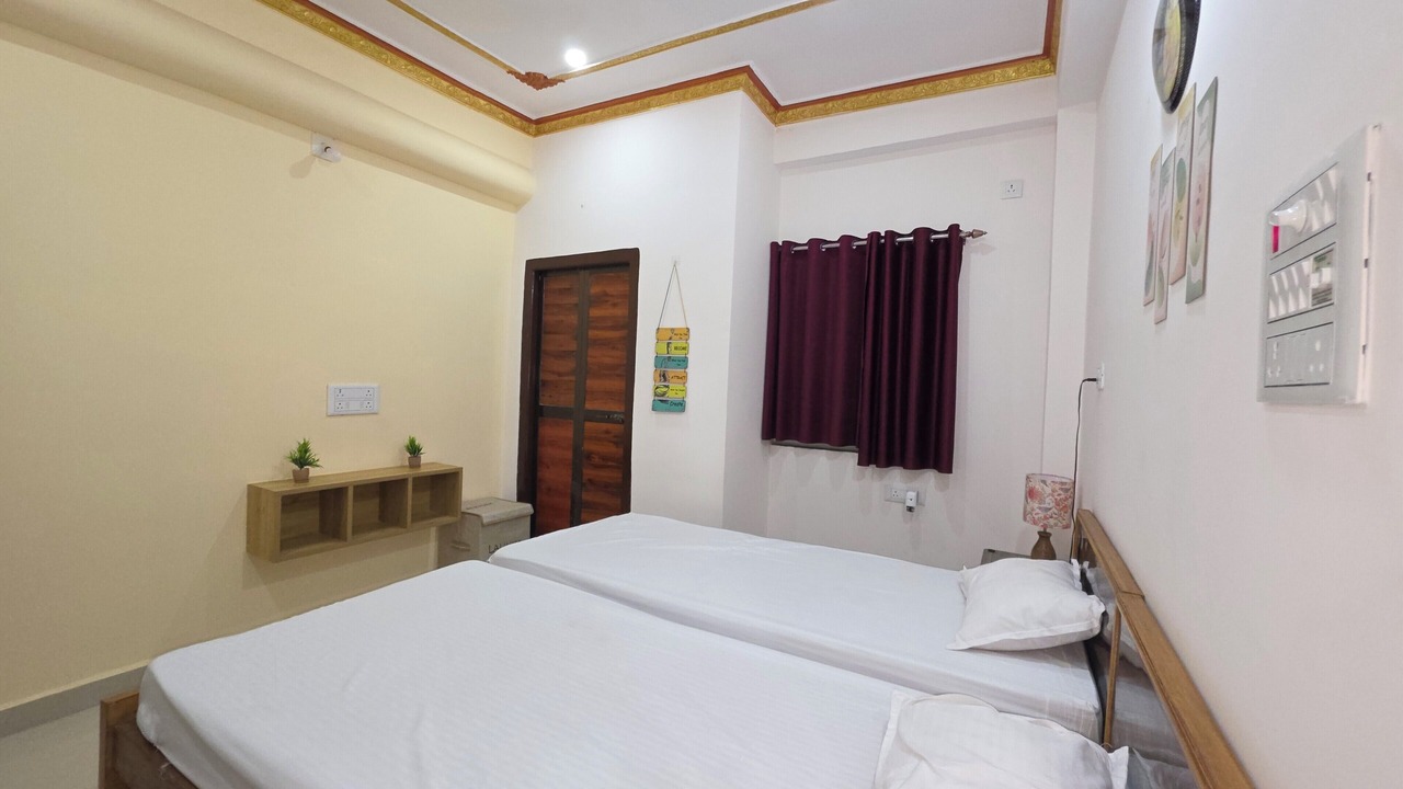 Photo of Bedroom in Bodh Gaya