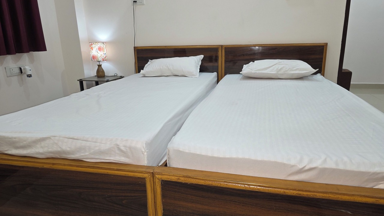 Photo of Bedroom in Bodh Gaya