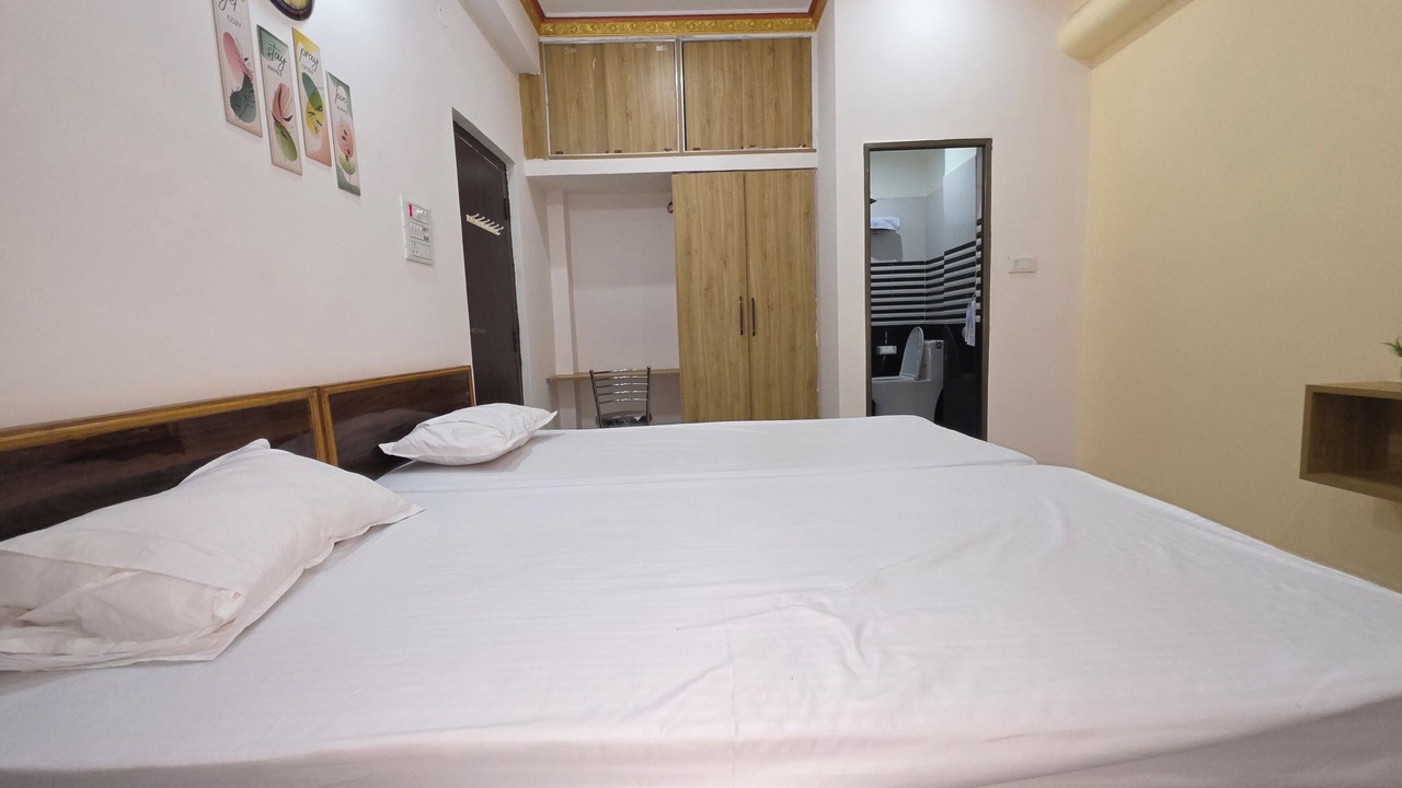 Photo of Bedroom in Bodh Gaya