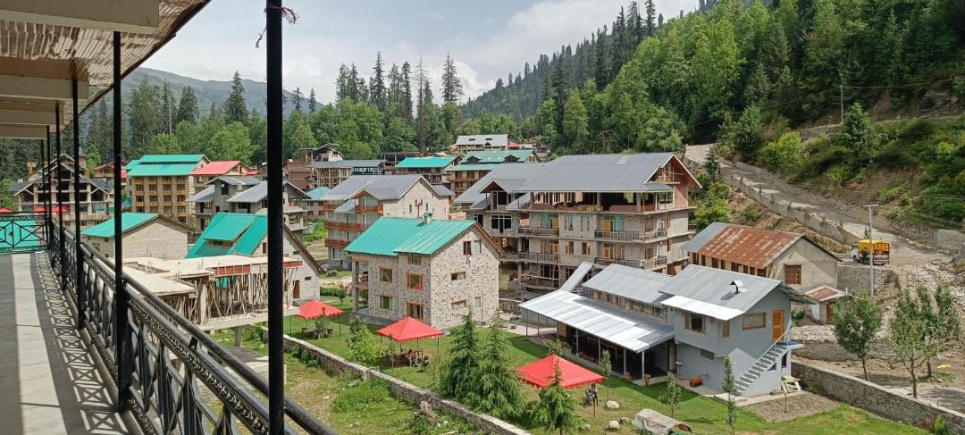 Photo of Others in Burwa
