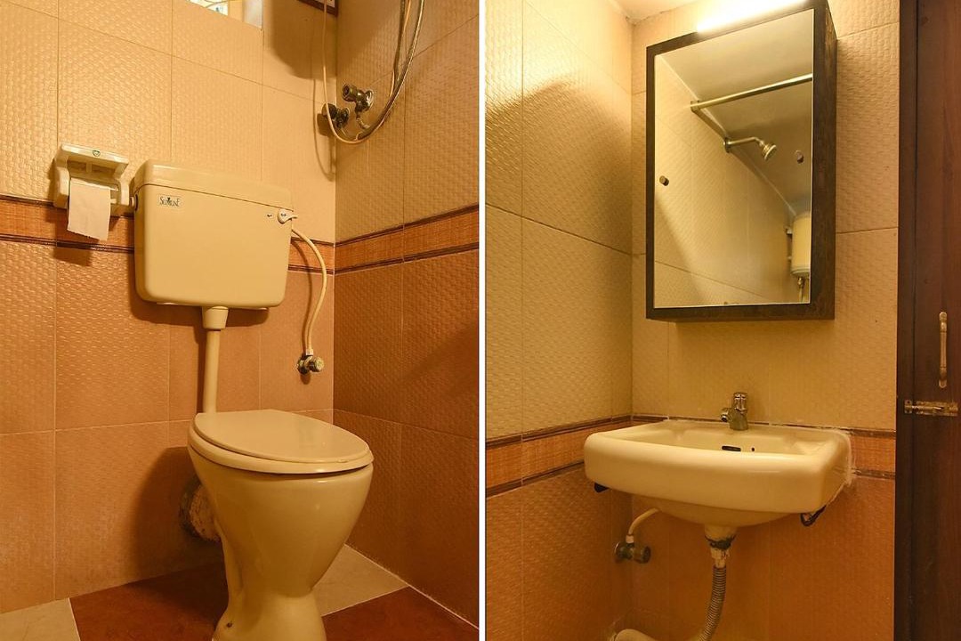 Photo of Bathroom in Sector II