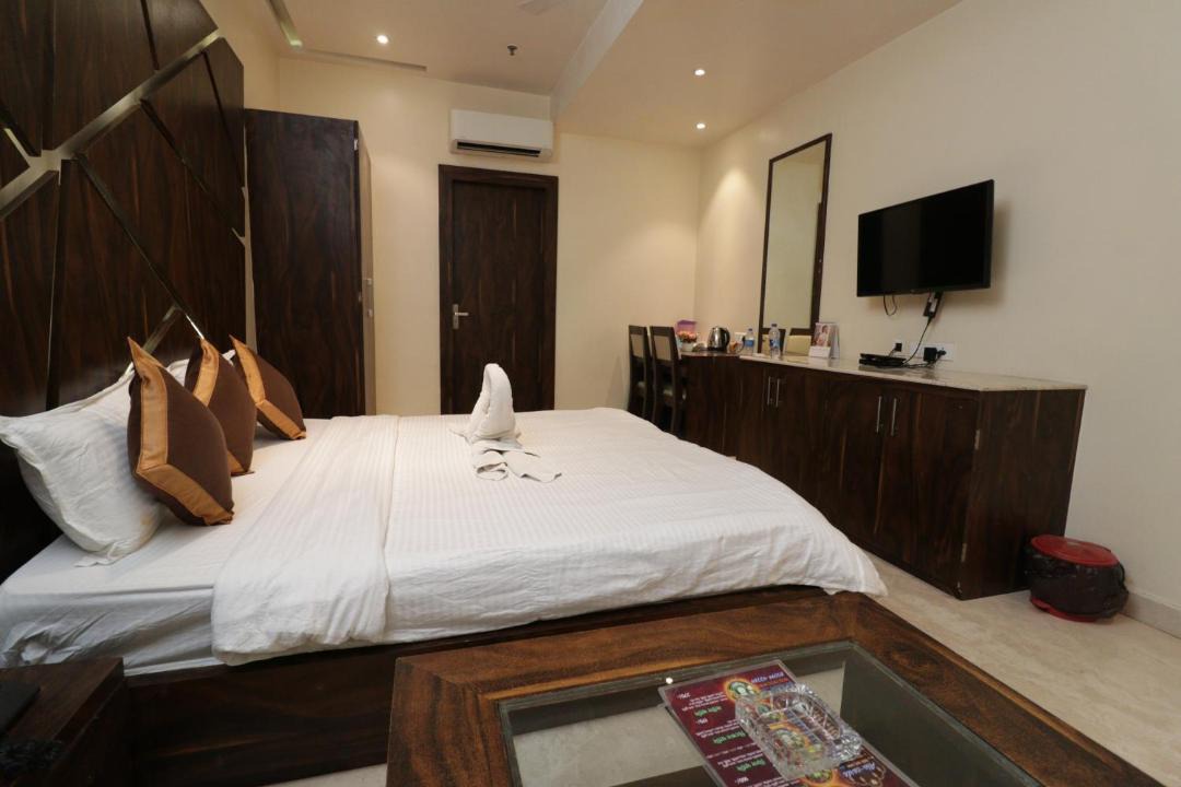 Photo of Bedroom in Malda