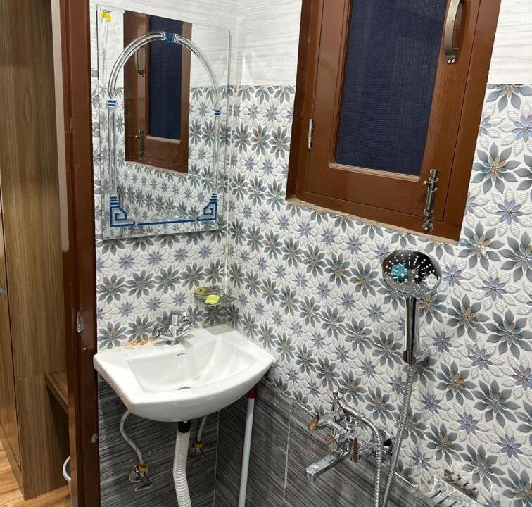 Photo of Bathroom in Kandaghat