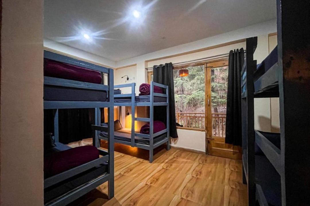 Photo of Bedroom in Jibhi