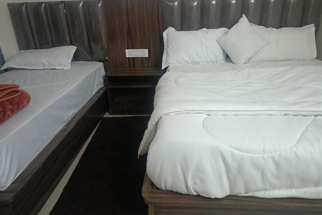 Photo of Bedroom in Karnaprayag