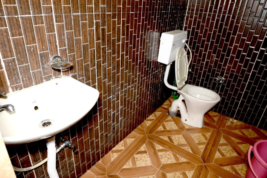 Photo of Bathroom in Dugalbitta