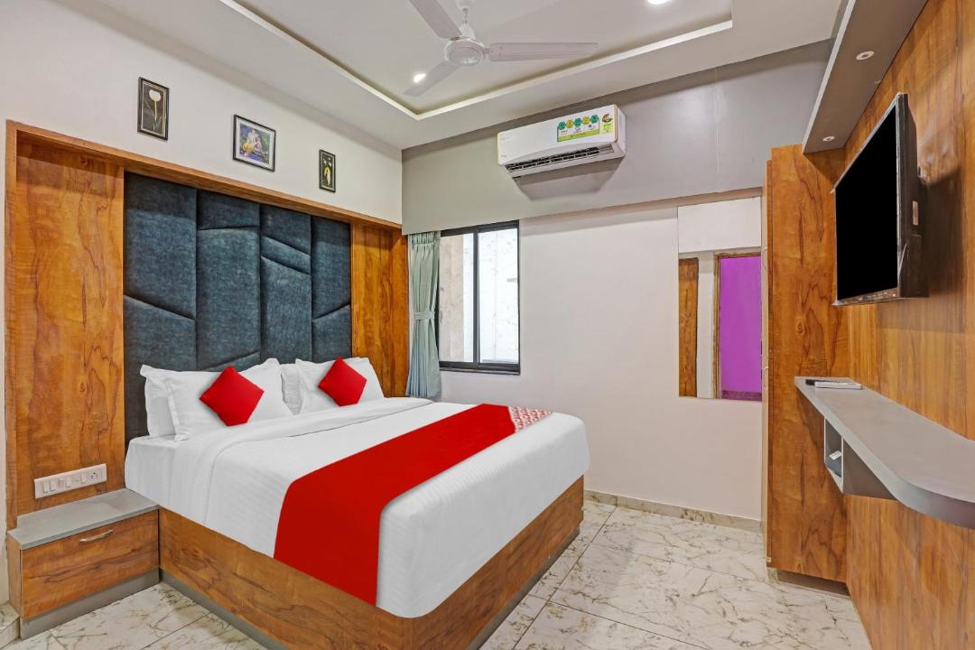 Photo of Bedroom in Navrangpura
