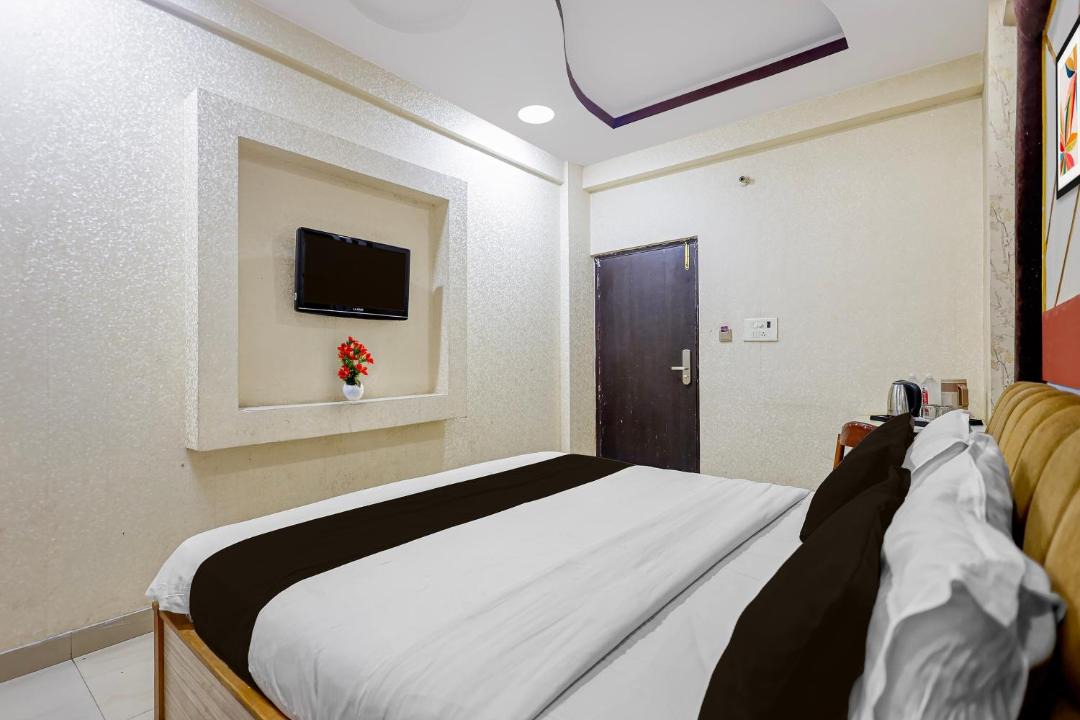 Photo of Bedroom in Charbagh