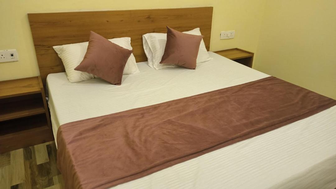 Photo of Bedroom in Khatima