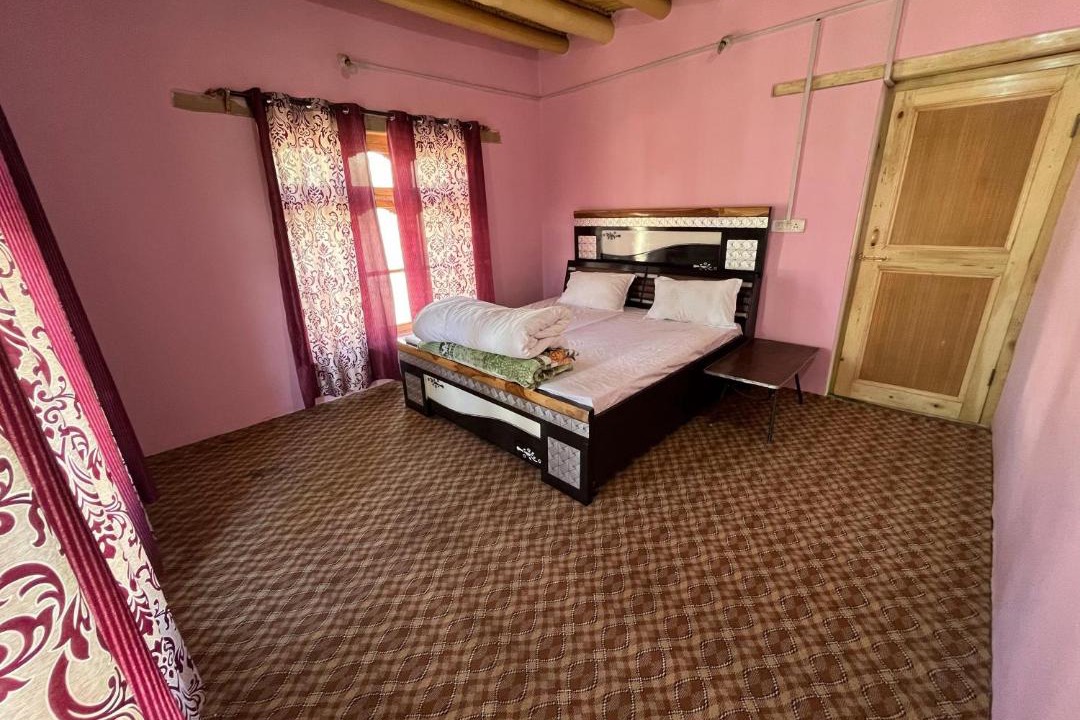Photo of Bedroom in She
