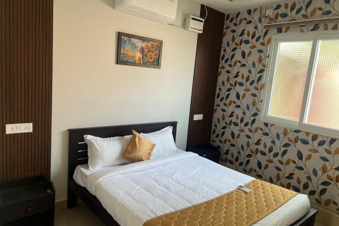 Photo of Bedroom in Covelong