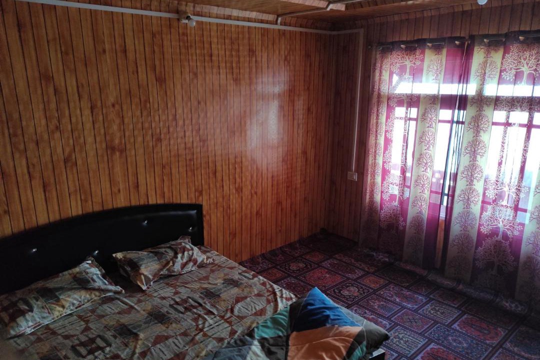 Photo of Bedroom in Gulmarg