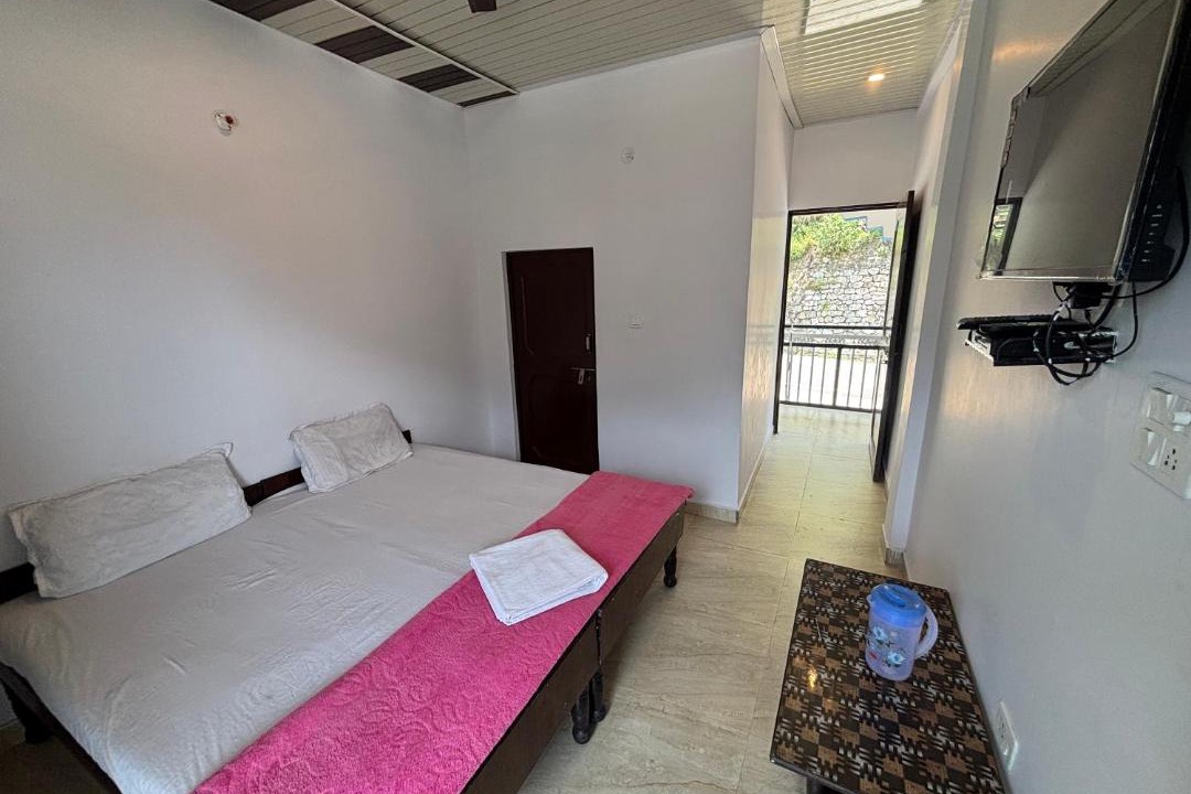 Photo of Bedroom in Uttarkashi