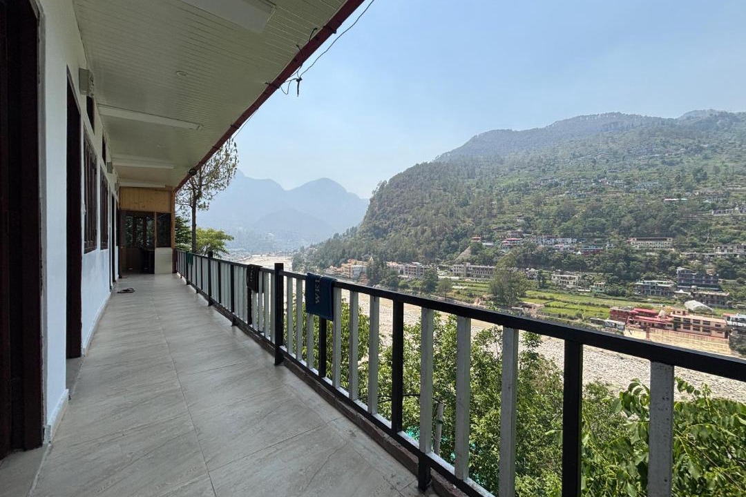 Photo of Patio Balcony in Uttarkashi