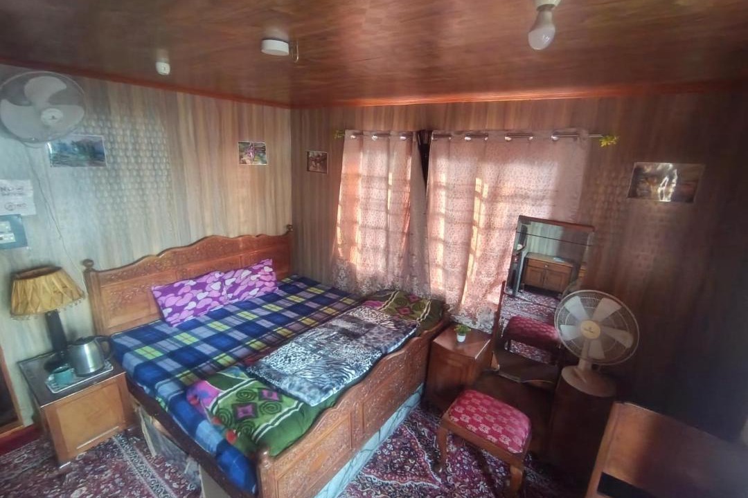 Photo of Bedroom in Nagin Bagh