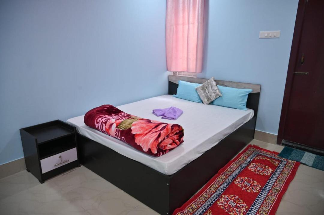 Photo of Bedroom in Sualkuchi