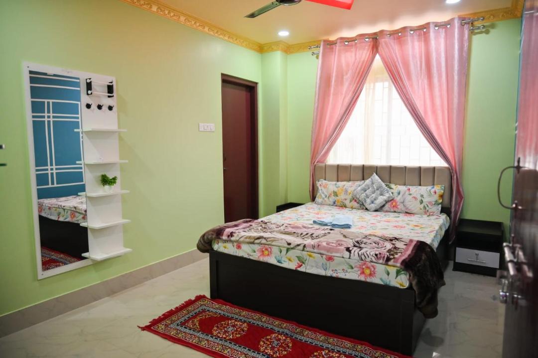 Photo of Bedroom in Sualkuchi