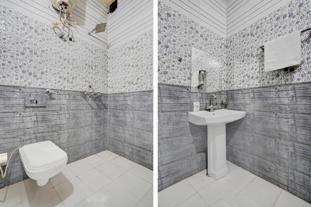 Photo of Bathroom in Zirakpur