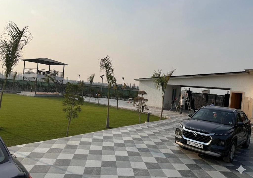 Photo of Others in Noida
