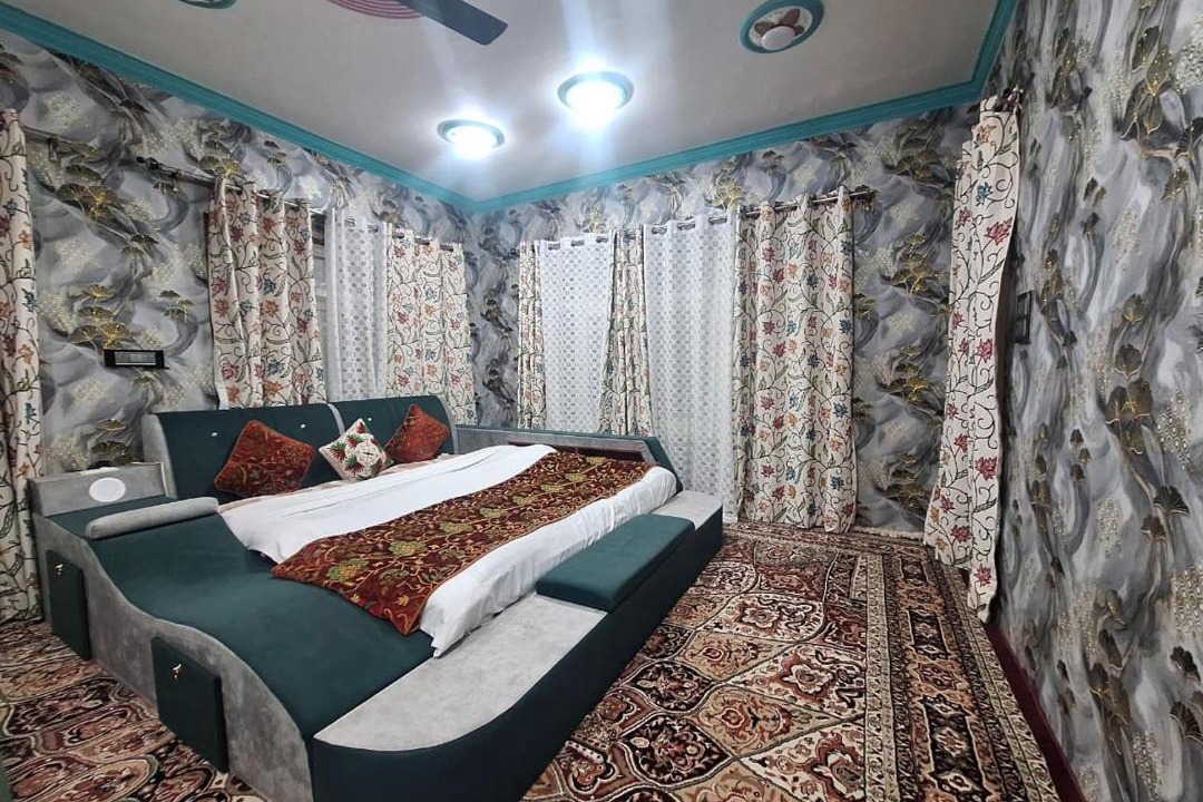 Photo of Bedroom in Srinagar