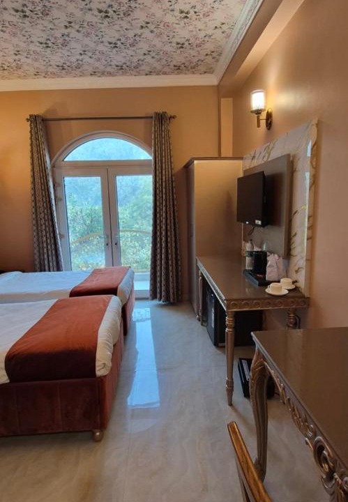 Photo of Bedroom in Taj Ganj
