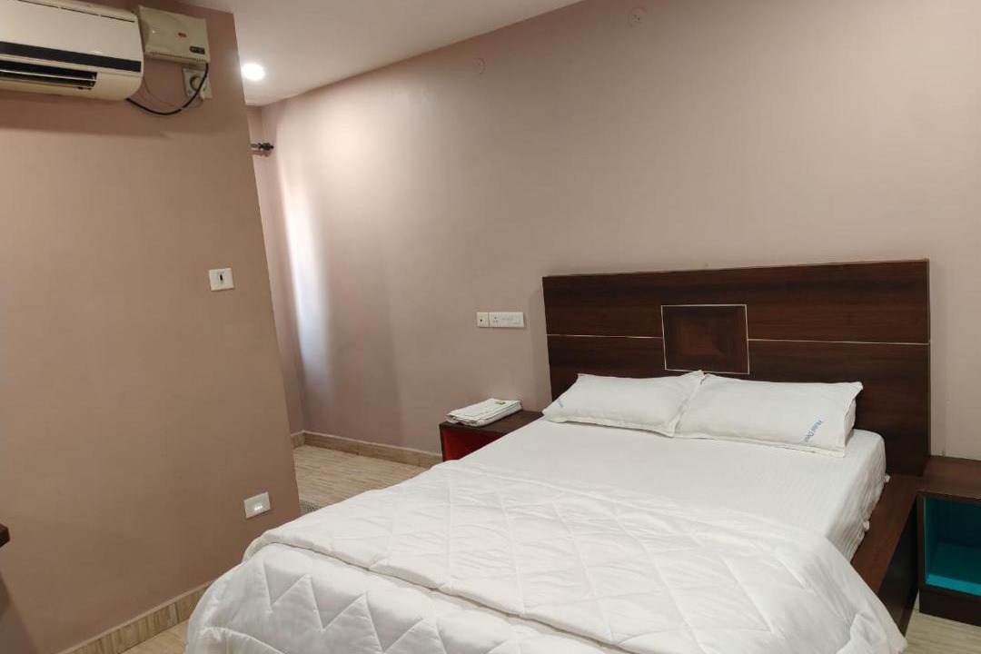 Photo of Bedroom in Triplicane