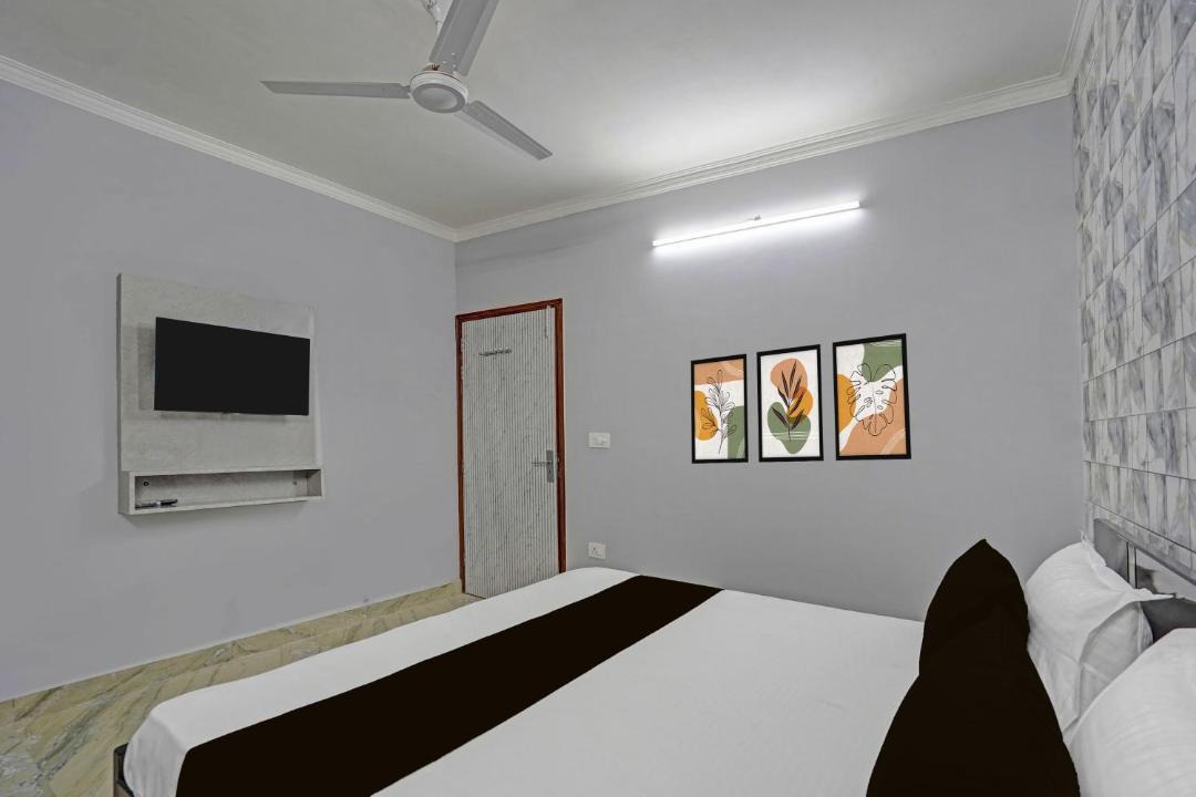 Photo of Bedroom in East of Kailash