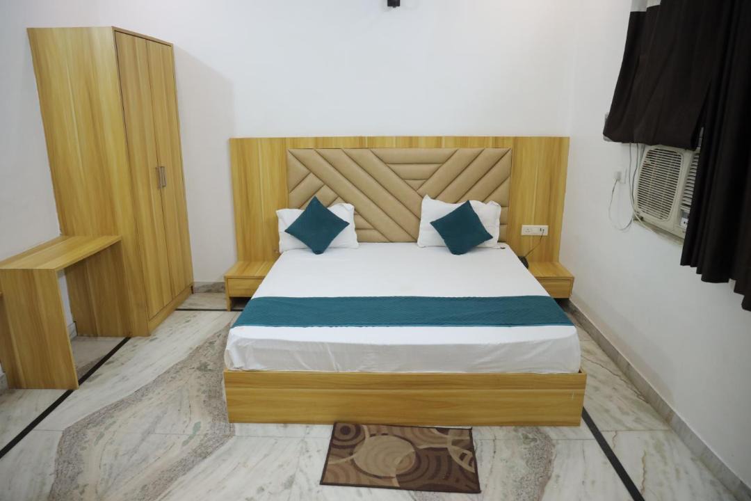 Photo of Bedroom in Govardhan