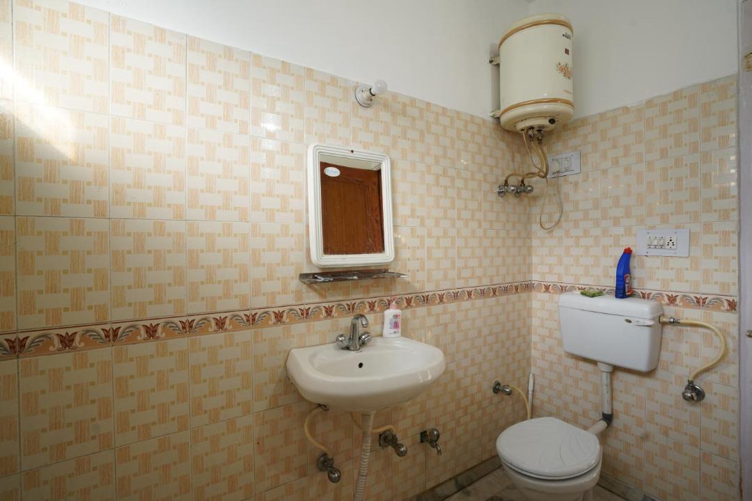 Photo of Bathroom in Jagatsukh