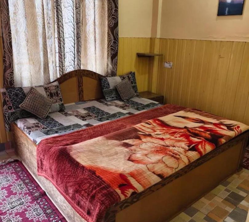 Photo of Bedroom in Kausani