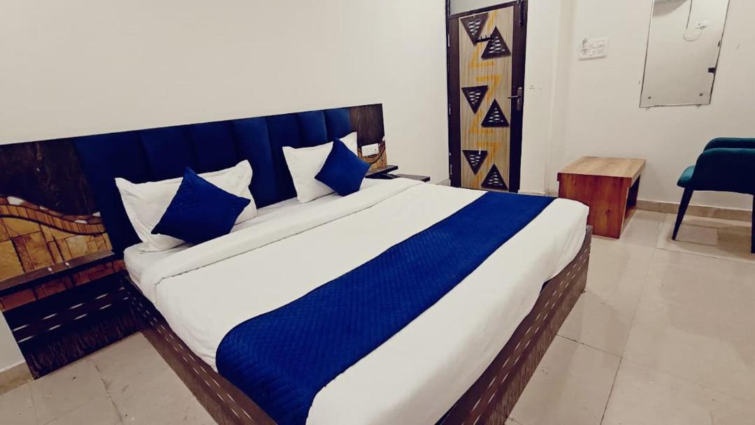Photo of Bedroom in Mahanagar