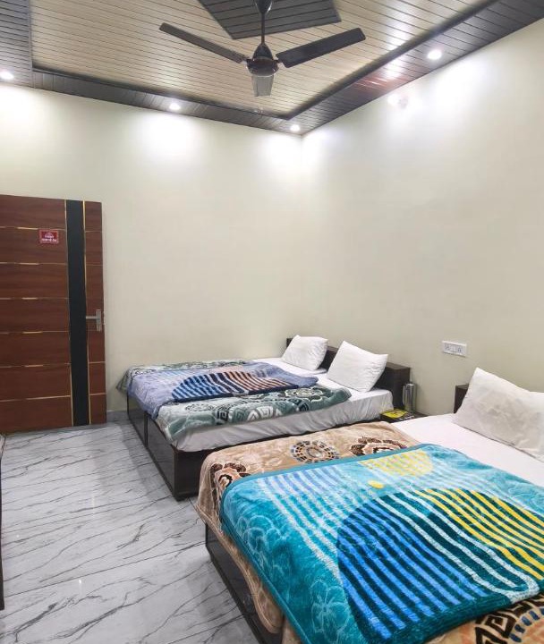 Photo of Bedroom in Chamoli