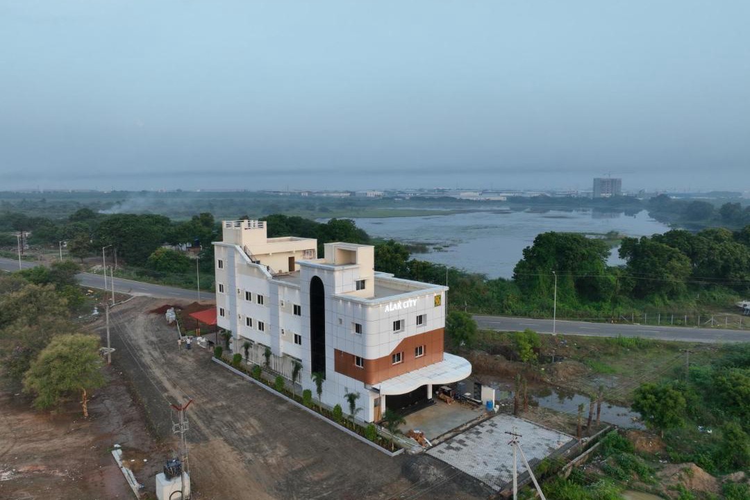 Photo of Buildings in Sriperumbudur