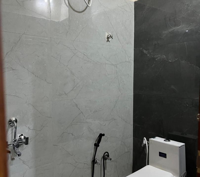 Photo of Bathroom in Ashta