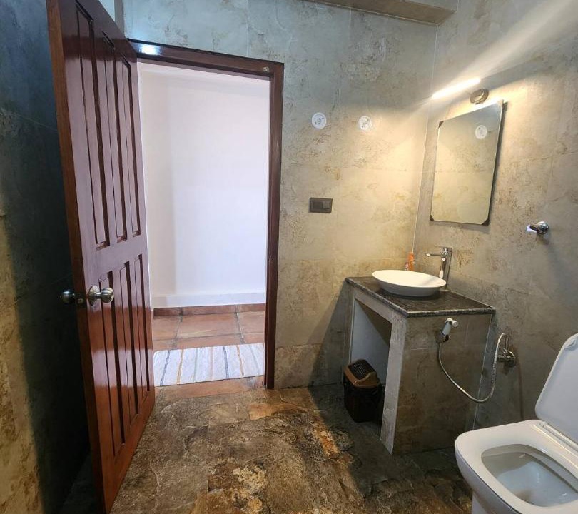 Photo of Bathroom in Kanatal